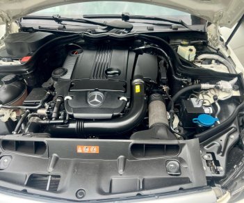 Mercedes-Benz C200 2012 - Xe gia đình giá chỉ 435tr