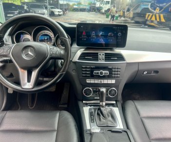 Mercedes-Benz C200 2012 - Xe gia đình giá chỉ 435tr