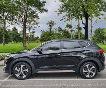 Hyundai Tucson 2018 - Màu đen, giá cực tốt