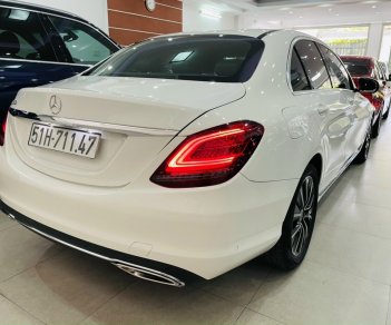 Mercedes-Benz 2019 - Bán xe đẹp lướt 10.000km như mới bao check hãng