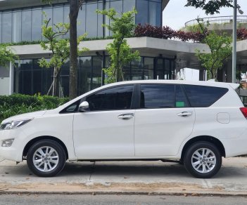 Toyota Innova 2018 - Cần bán gấp xe màu trắng