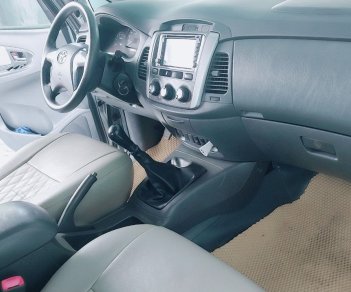 Toyota Innova 2014 - Còn mới giá tốt 375tr