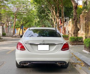 Mercedes-Benz C200 2016 - Cần bán xe mới 95%, giá 955tr