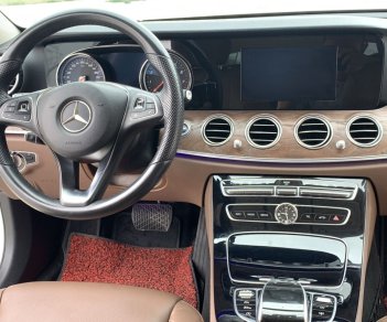 Mercedes-Benz E200 2016 - Biển Hà Nội, xe cá nhân