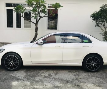 Mercedes-Benz 2019 - Xe còn cực mới