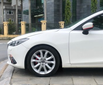 Mazda 3 2015 - Cần bán lại xe đăng ký 2015 chính chủ giá tốt 530tr