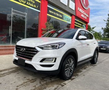 Hyundai Tucson 2020 - Trắng Ngọc Trinh siêu đẹp siêu mới full option