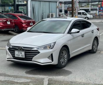 Hyundai Elantra 2021 - Xe màu trắng số tự động