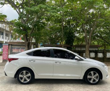 Hyundai Accent 2018 - Xe màu trắng biển Hải Dương