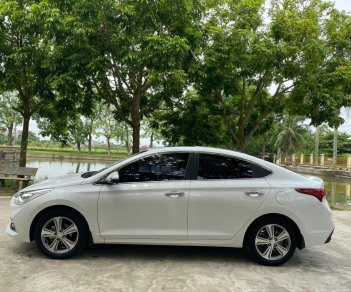 Hyundai Accent 2018 - Xe màu trắng biển Hải Dương