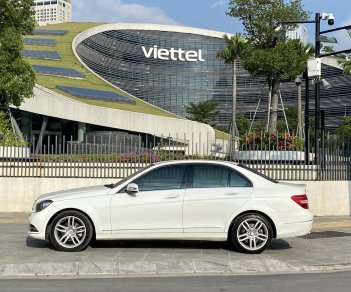 Mercedes-Benz C200 2012 - Cần bán lại xe lăn bánh 8v km