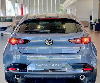 Mazda 3 2022 - Tặng chăm sóc xe 1 năm, tặng BHVC 1 năm