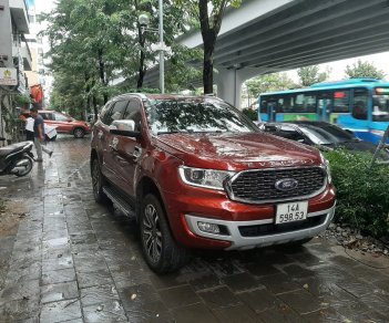 Ford Everest 2021 - 2 cầu số tự động, máy dầu