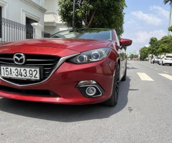 Mazda 3 2016 - Xe màu đỏ