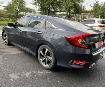 Honda Civic 2017 - Bản cao cấp có cửa sổ trời, lẫy chuyển số vô lăng - Giá rẻ