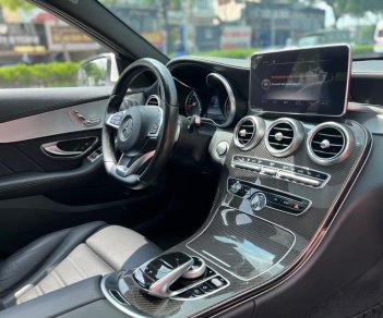 Mercedes-Benz C300 2016 - Màu trắng