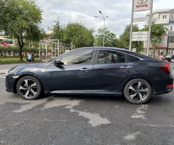 Honda Civic 2017 - Bản cao cấp có cửa sổ trời, lẫy chuyển số vô lăng - Giá rẻ