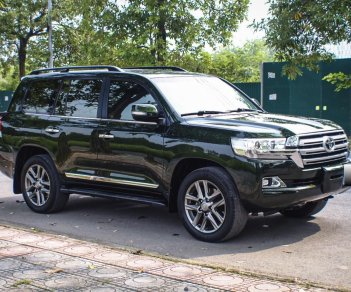 Toyota Land Cruiser 2016 - Siêu phẩm màu xanh khó gọi tên - Liên hệ gấp