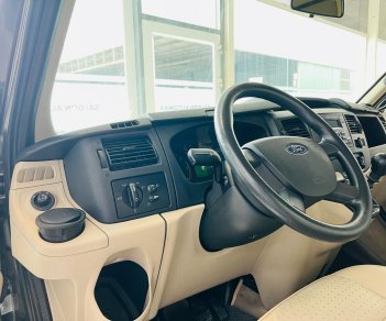 Ford Transit 2019 - Xe còn mới giá chỉ 666tr