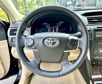 Toyota Camry 2017 - Màu đen, nhập khẩu chính chủ