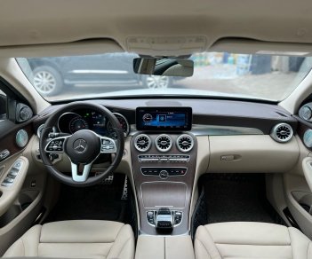Mercedes-Benz 2021 - Đăng ký 2021, mới 95% giá 16xy