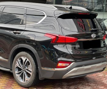 Hyundai Santa Fe 2021 - Đăng ký lần đầu 2021 còn mới, giá chỉ 1 tỷ 165tr