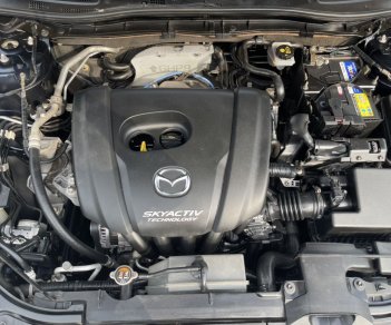 Mazda 3 2017 - 1 chủ từ mới lướt đúng 4v km xịn, màu xanh cavansite độc