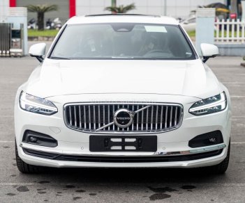 Volvo S90 2022 - Nhập khẩu từ Thụy Điển - Tặng 2 năm bảo hiểm, 3 năm bảo dưỡng và voucher 10 triệu