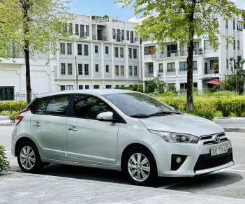 Toyota Yaris 2017 - Màu bạc xe cực đẹp, xe đời chủ đầu nên giữ gìn, mua xe em Cường tặng ngay voucher 5 triệu chăm sóc xe