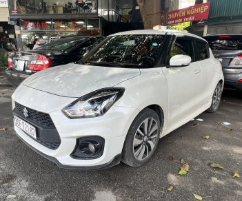 Suzuki Swift 2018 - Xe màu trắng