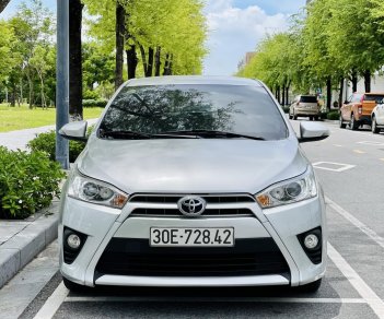 Toyota Yaris 2017 - Màu bạc xe cực đẹp, xe đời chủ đầu nên giữ gìn, mua xe em Cường tặng ngay voucher 5 triệu chăm sóc xe