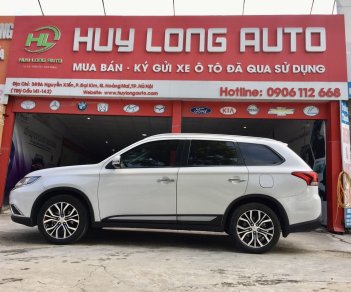 Mitsubishi Outlander 2019 - Màu trắng, tên tư nhân