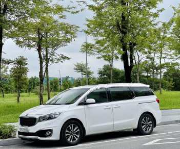 Kia Sedona 2017 - màu trắng full dầu