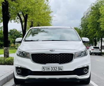 Kia Sedona 2017 - màu trắng full dầu