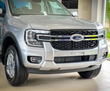 Ford Ranger 2022 - 2 cầu, máy dầu số tự động, đủ màu giao sớm