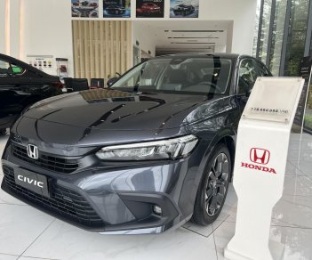 Honda Civic 2022 - Màu xám, xe giao ngay, khuyến mại tốt nhất Sài Gòn