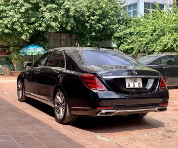 Mercedes-Benz 2019 - Đen, nội thất kem, biển siêu vip