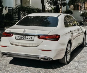 Mercedes-Benz 2021 - Lăn bánh 1 vạn 4, còn 3 năm bảo hành hãng, trả trước 500 triệu nhận xe ngay