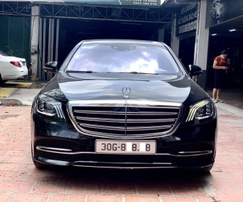 Mercedes-Benz 2019 - Đen, nội thất kem, biển siêu vip