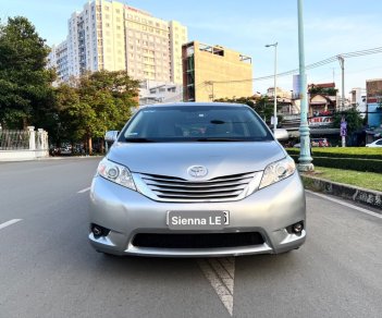 Toyota Sienna 2012 - Giá 820tr