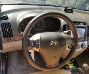 Hyundai Avante 2012 - Màu xám