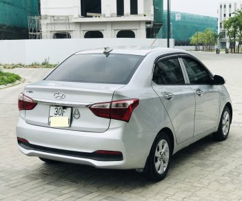 Hyundai Premio 2018 - Màu bạc, giá chỉ 345 triệu