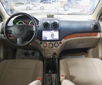 Chevrolet Aveo 2012 - Màu bạc, số sàn