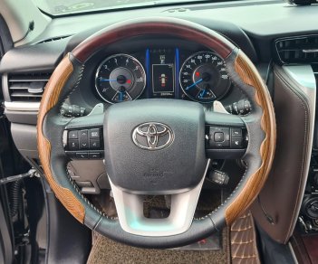 Toyota Fortuner 2018 - Bản full dầu 2 cầu, lướt hơn 2 vạn, hỗ trợ góp