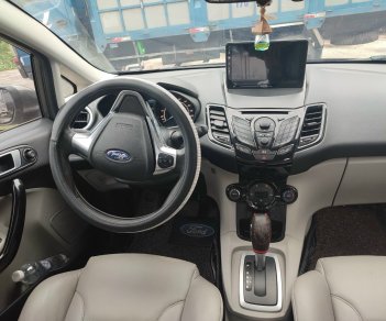 Ford Fiesta 2015 - Full option, màu xám nâu