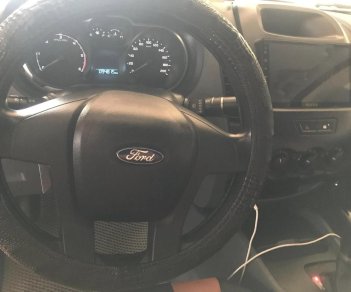 Ford Ranger 2014 - Xe màu bạc giá ưu đãi