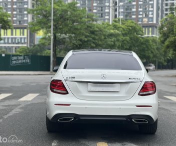 Mercedes-Benz 2020 - Biển số TP, lăn bánh 3v9 miles, ngoại thất, nội thất mới tinh