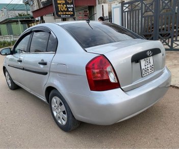 Hyundai Verna 2008 - Màu bạc, giá 128tr