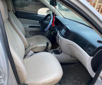 Hyundai Verna 2008 - Màu bạc, giá 128tr