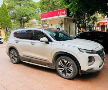 Hyundai Santa Fe 2019 - Xe màu trắng